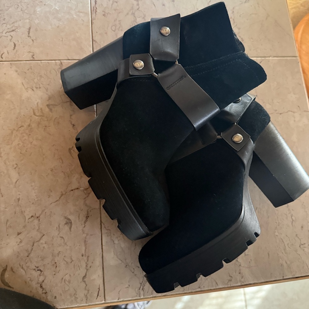 Karl Lagerfeld Black Ankle Boots - Picture 3 of 5